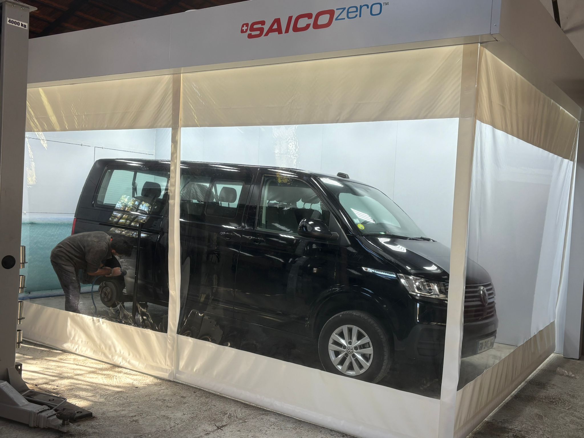 CABINE DE PEINTURE BERLINE ET UTILITAIRE